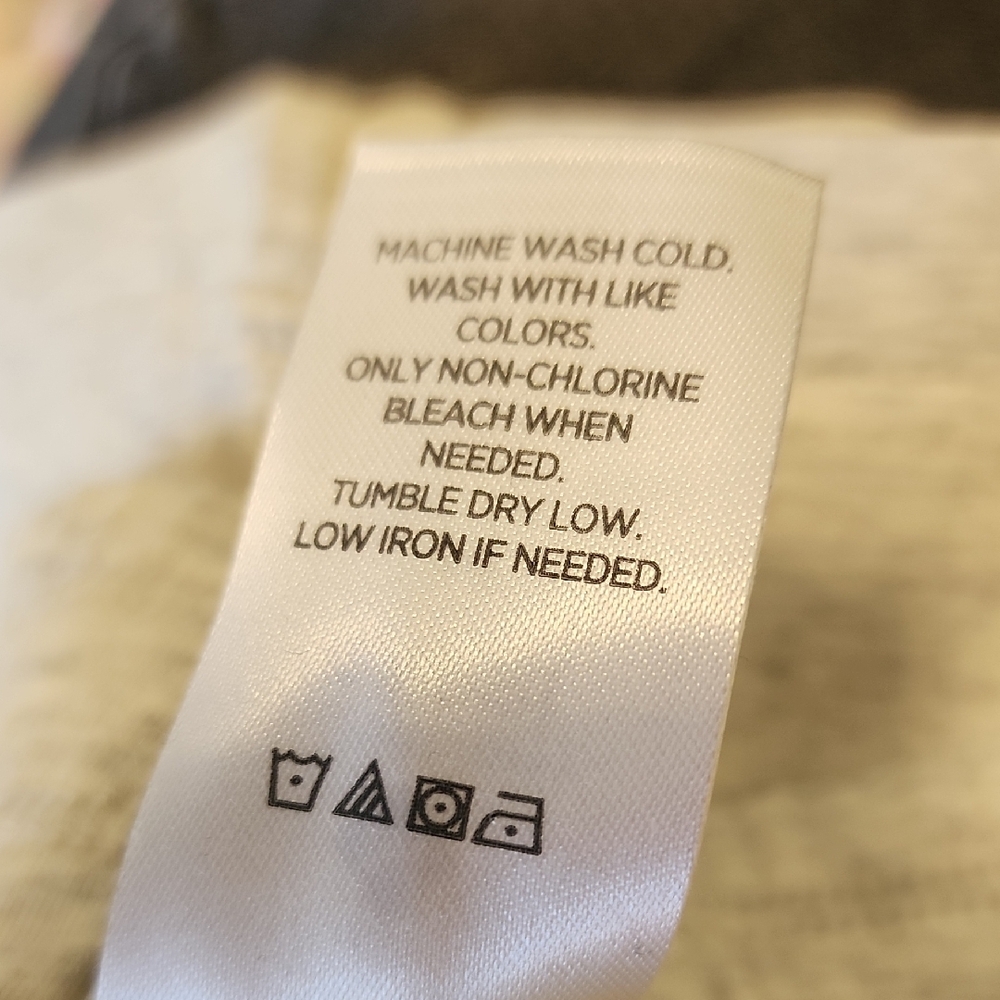 Women's Light Gray Cropped Pants - Picture 8 of 8